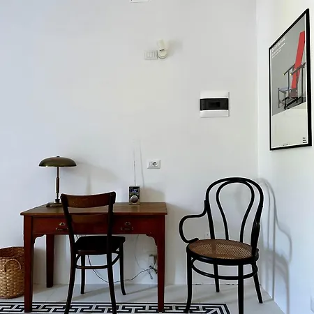 Palazzo De Michele فندق مبيت وإفطار